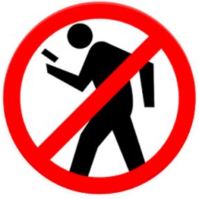 جریمه استفاده از گوشی در حین پیاده‌روی!